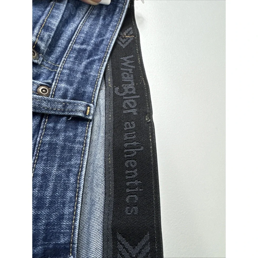Wrangler Authentics Jeans Men 46x30 Denim Flex Waistband Relaxed Fit Medium Wash